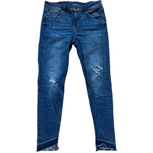 Zara - Z1975 Basic Denim - Medium Wash Distressed Skinny Jean - Size US 6